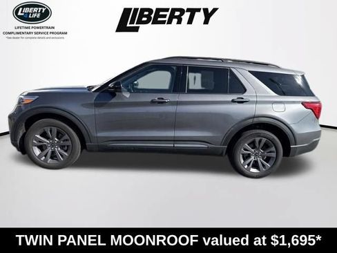 Used 2023 Ford Explorer XLT w/ Equipment Group 202A AWD/4WD image 4