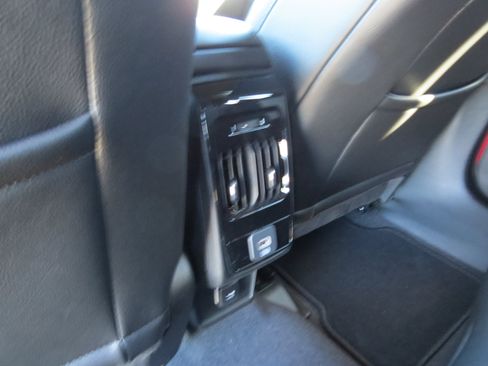 Used 2025 Jeep Compass Latitude image 13