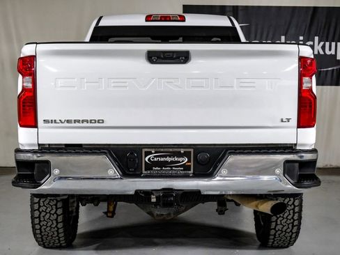 Used 2022 Chevrolet Silverado 2500 LT w/ Convenience Package AWD/4WD image 9