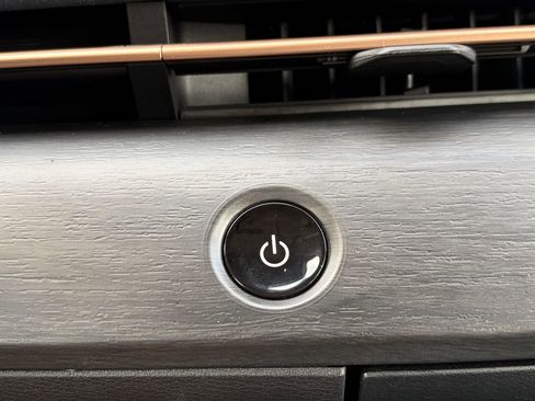 Certified 2023 Nissan Ariya image 16