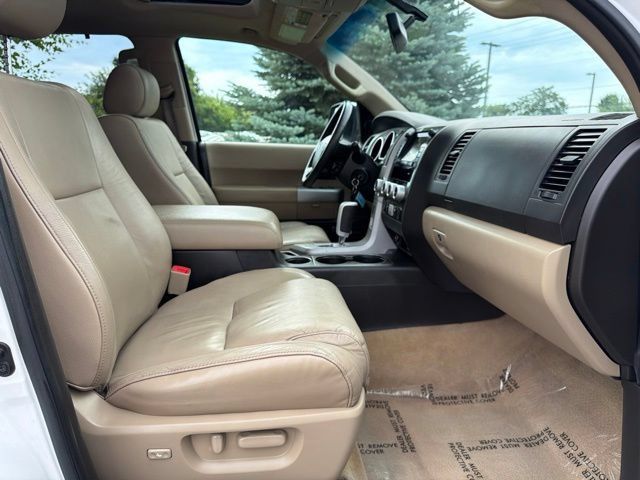 Used 2008 Toyota Sequoia Limited AWD/4WD image 28