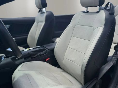 Used 2018 Ford Mustang Premium RWD image 11