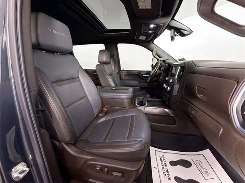Used 2021 GMC Sierra 2500 Denali image 25