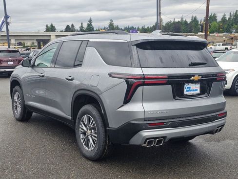 New 2025 Chevrolet Traverse LT image 7