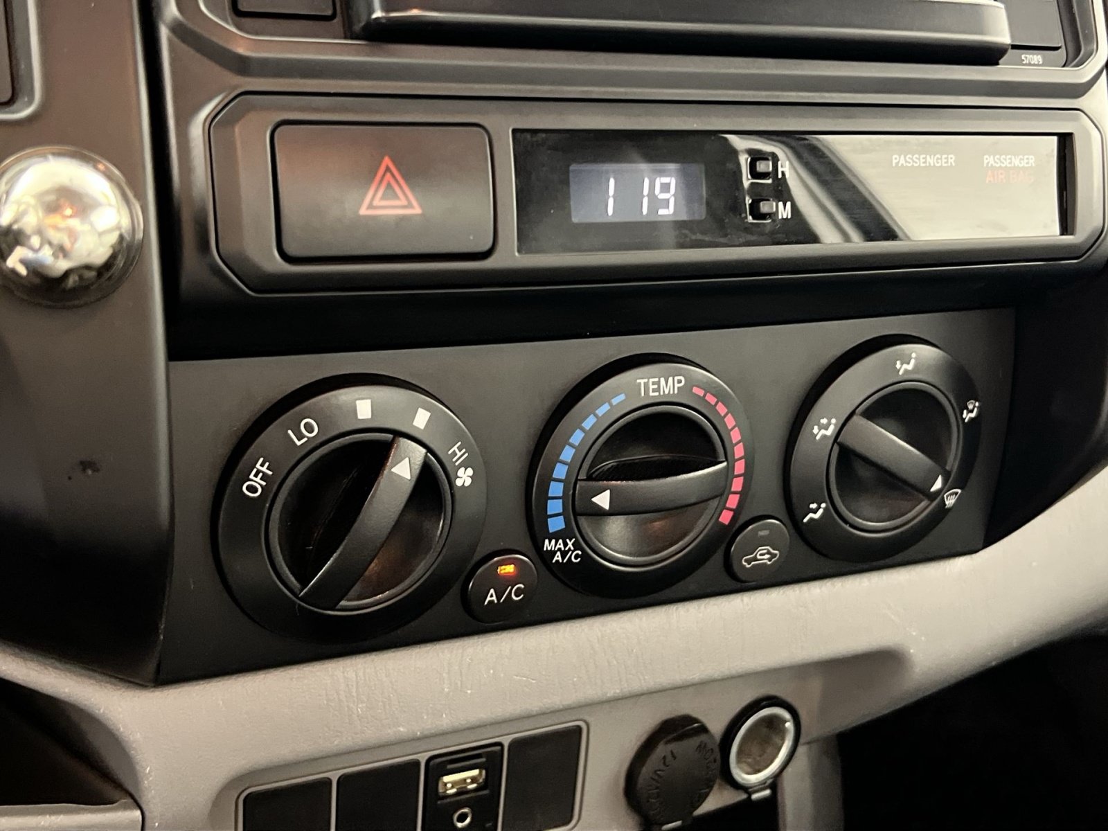 Used 2014 Toyota Tacoma 2WD Regular Cab image 20