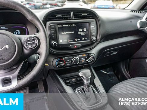 Used 2025 Kia Soul LX image 33