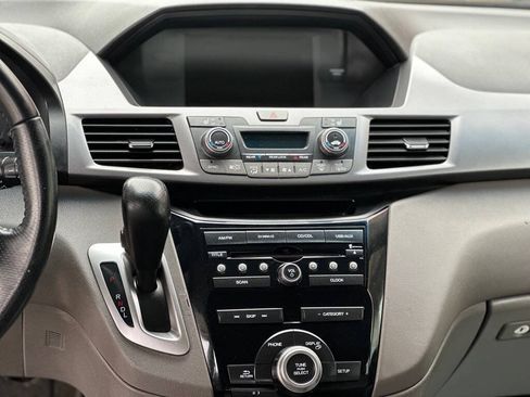 Used 2012 Honda Odyssey EX-L image 10