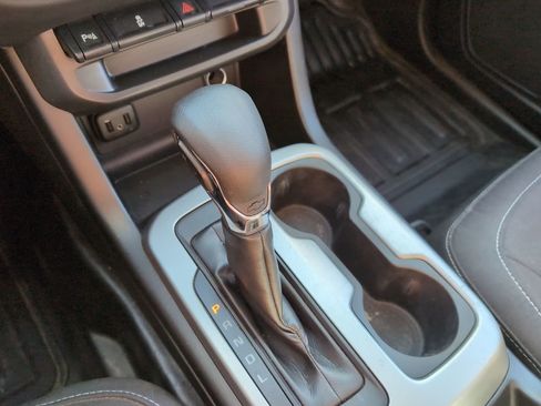 Used 2022 Chevrolet Colorado LT w/ Fleet Safety Package image 22