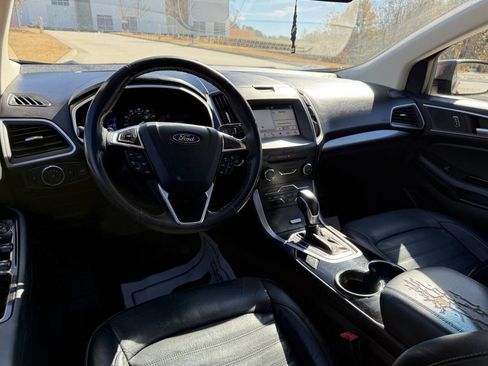 Used 2017 Ford Edge SEL w/ Equipment Group 201A image 14