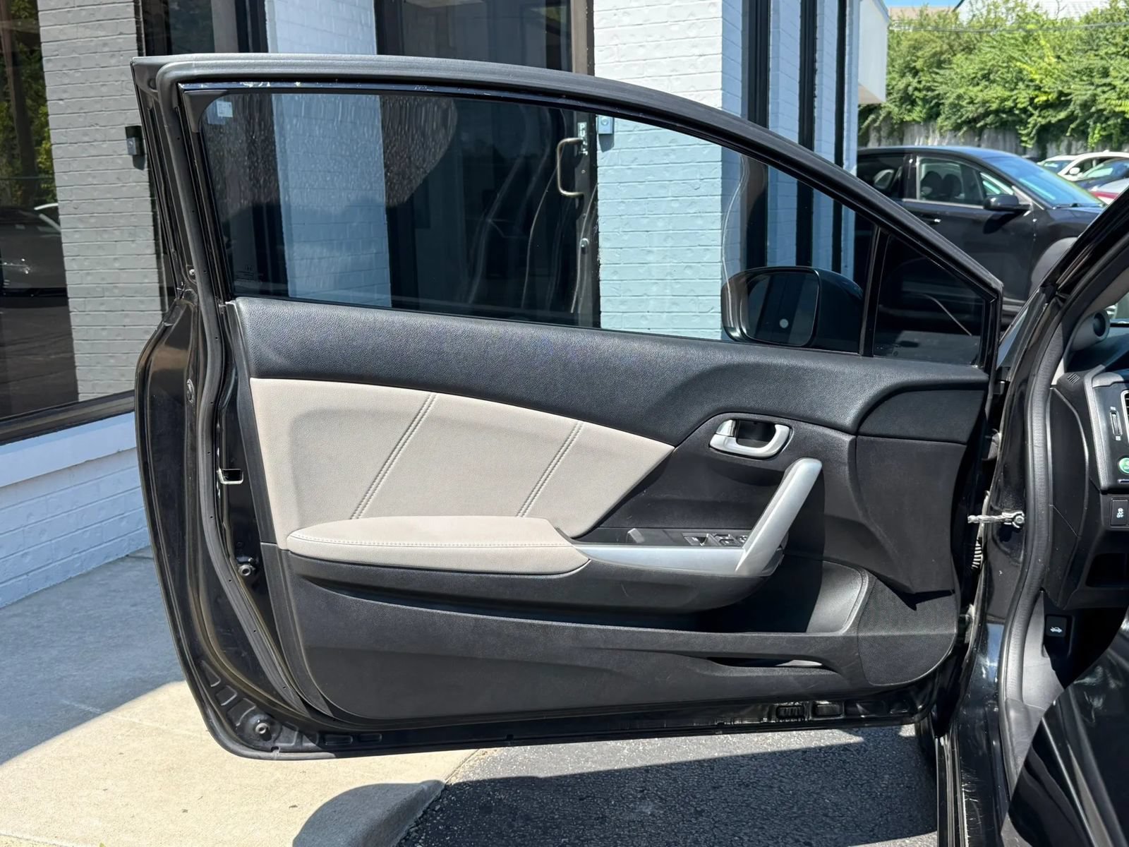 Used 2015 Honda Civic EX-L image 9