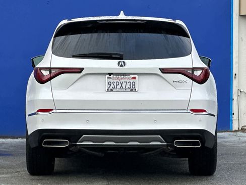 Certified 2025 Acura MDX FWD w/ Technology Package image 4