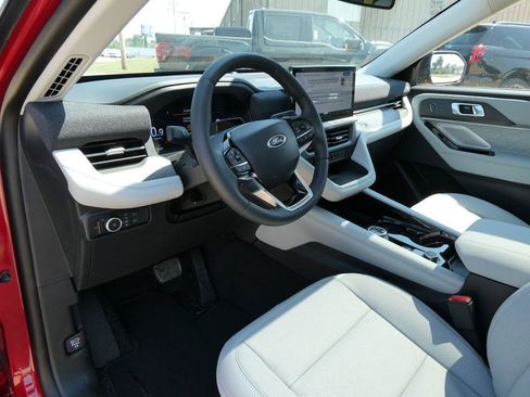 New 2026 Ford Explorer Platinum w/ LUX Leather Package AWD/4WD image 23