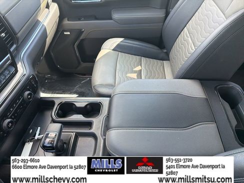 Used 2023 Chevrolet Silverado 1500 ZR2 w/ Technology Package AWD/4WD image 18
