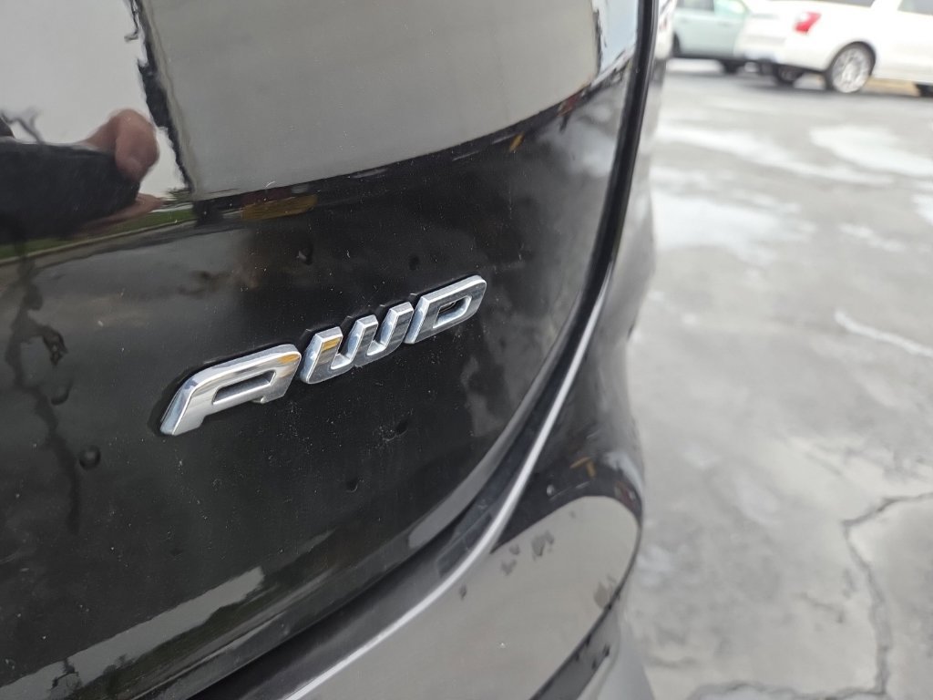 Certified 2024 Ford Edge SEL w/ Convenience Package AWD/4WD image 7