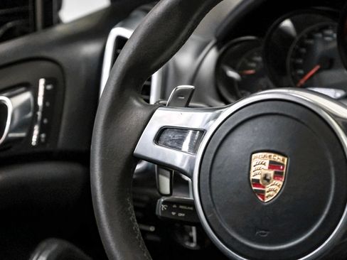Used 2014 Porsche Cayenne Turbo S AWD/4WD image 24