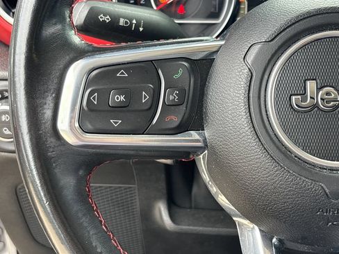 Used 2020 Jeep Gladiator Rubicon AWD/4WD image 18