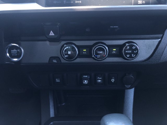 Used 2018 Toyota Tacoma TRD Sport RWD image 29