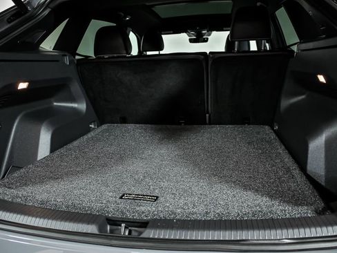 Used 2022 Volkswagen Atlas Cross Sport SEL Premium R-Line image 7