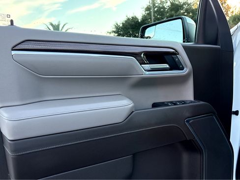 Used 2022 Chevrolet Silverado 1500 LT w/ Protection Package image 19