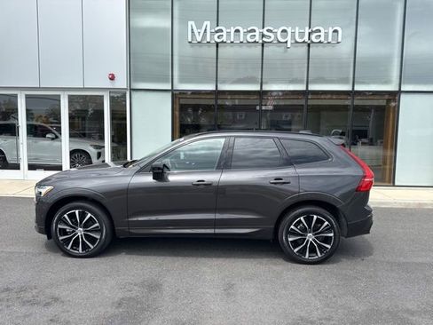 Certified 2025 Volvo XC60 B5 Plus AWD/4WD image 2