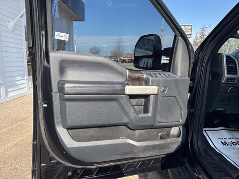 Used 2022 Ford F250 Lariat w/ Tremor Off-Road Package image 13