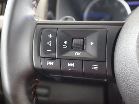 Used 2025 Nissan Pathfinder Rock Creek AWD/4WD image 19