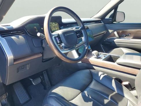 Used 2023 Land Rover Range Rover SE image 18