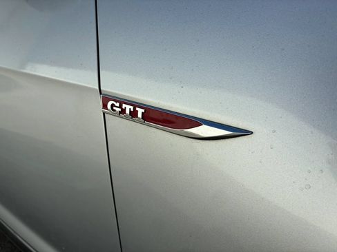 Used 2017 Volkswagen GTI S FWD image 21