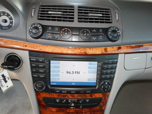 Used 2006 Mercedes-Benz E 350 Sedan image 14