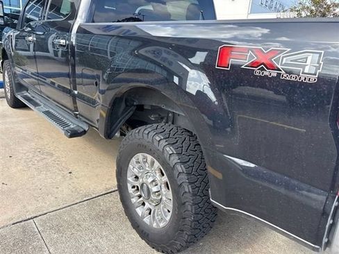 Used 2020 Ford F250 XLT w/ XLT Premium Package AWD/4WD image 14