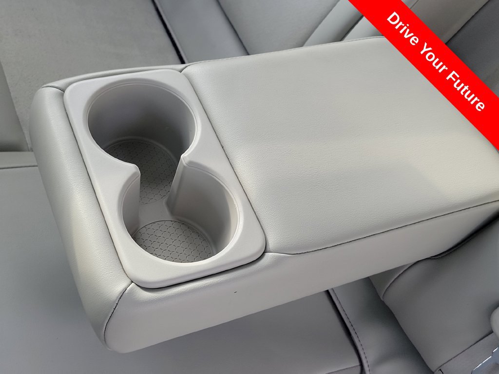 Used 2024 Nissan Ariya FWD image 26