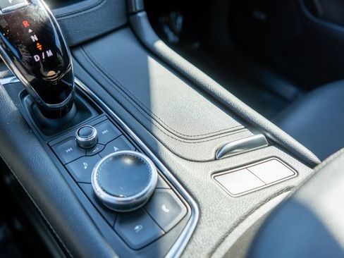 Used 2024 Cadillac XT6 Sport image 40