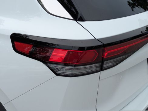 New 2026 Volkswagen Tiguan S FWD image 10