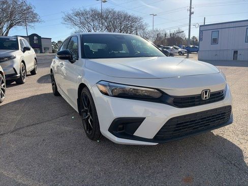 Used 2023 Honda Civic Sport image 10