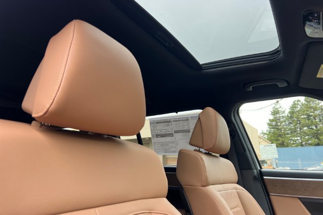 New 2026 Hyundai Santa Fe Limited AWD/4WD image 17