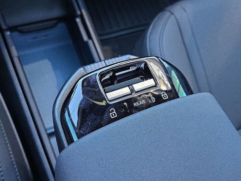 New 2026 Volvo EX30 Ultra image 25