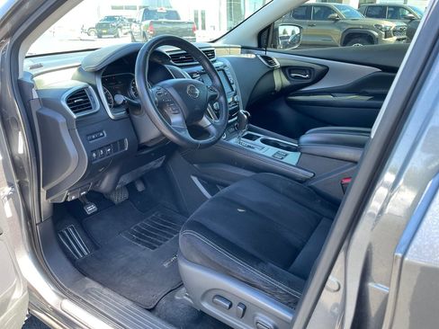 Used 2019 Nissan Murano SV AWD/4WD image 9