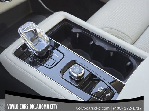 Used 2026 Volvo XC90 B6 Ultra w/ Protection Package Premier AWD/4WD image 20