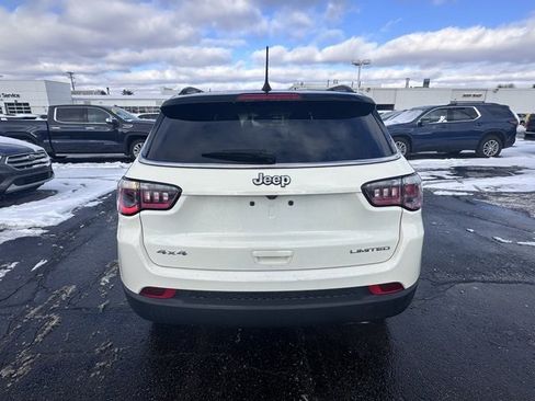 Used 2018 Jeep Compass Limited image 4