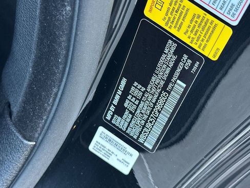 Used 2016 BMW M4 Convertible image 28