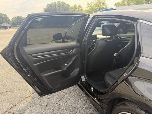 Used 2021 Honda Accord Sport image 12