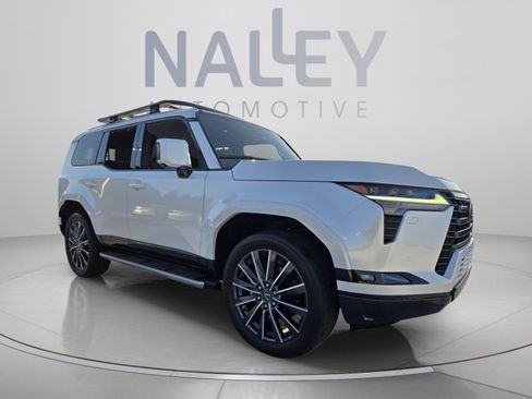 Used 2024 Lexus GX 550 w/ Cold Area Package AWD/4WD image 6