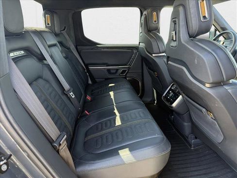 Used 2022 Rivian R1T Launch Edition image 21