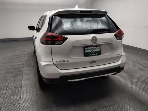 Used 2020 Nissan Rogue S AWD/4WD image 5