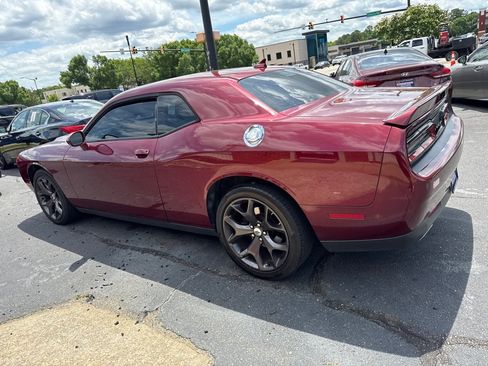 Used 2017 Dodge Challenger SXT Plus RWD image 5