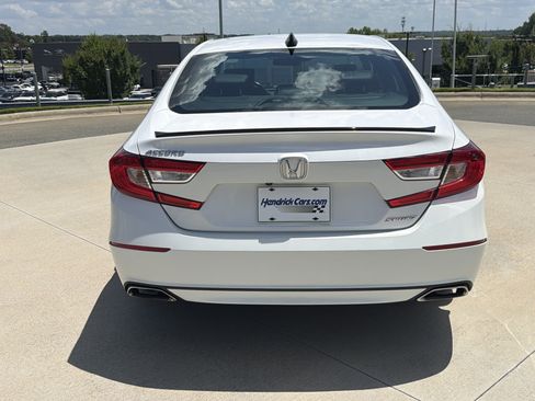 Used 2022 Honda Accord Sport image 26
