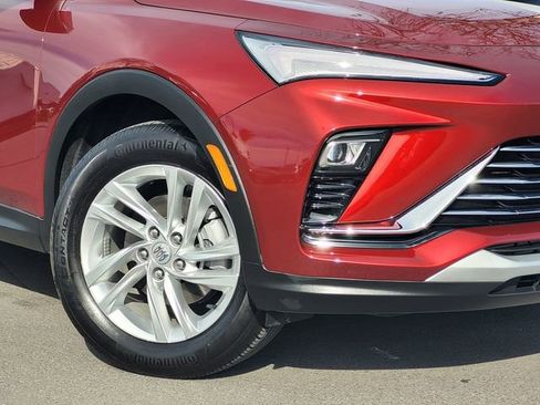 Used 2024 Buick Envista Preferred w/ Convenience II Package image 3