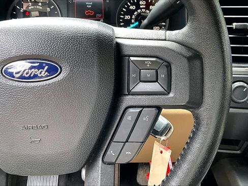 Used 2020 Ford F150 XLT w/ Equipment Group 302A Luxury AWD/4WD image 11
