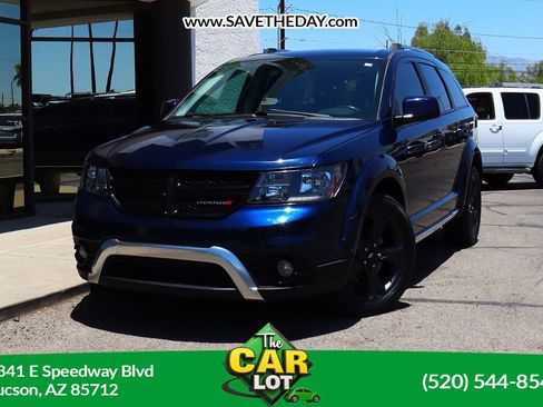 Used 2020 Dodge Journey Crossroad FWD image 1