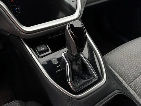 Used 2023 Subaru Outback Premium image 26